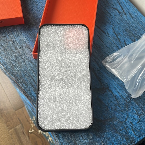 iPhone, case  FREE with any purchase iPhone, case free in bundle - Picture 6 of 7